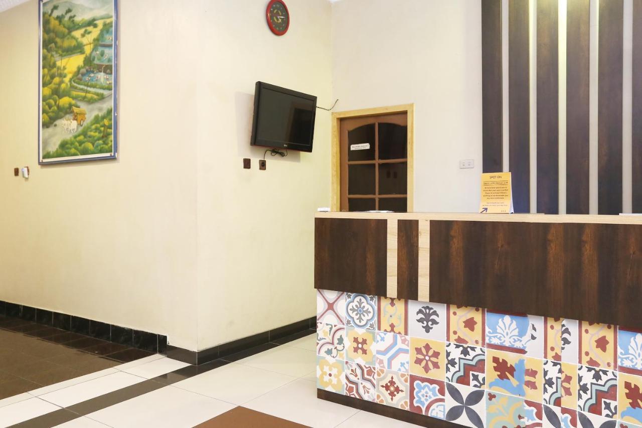 Spot On 2358 Aster Homestay Melati ภายนอก รูปภาพ